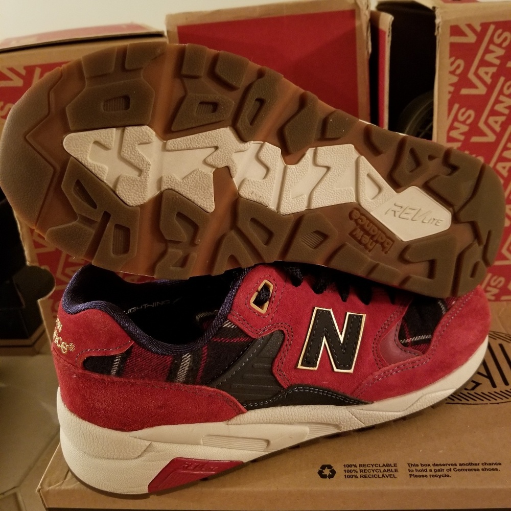 New balance - Picture 2 of 7